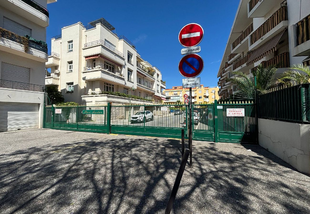 Appartement à Nice - Votre cocon en bord de mer à Nice Terrasse 