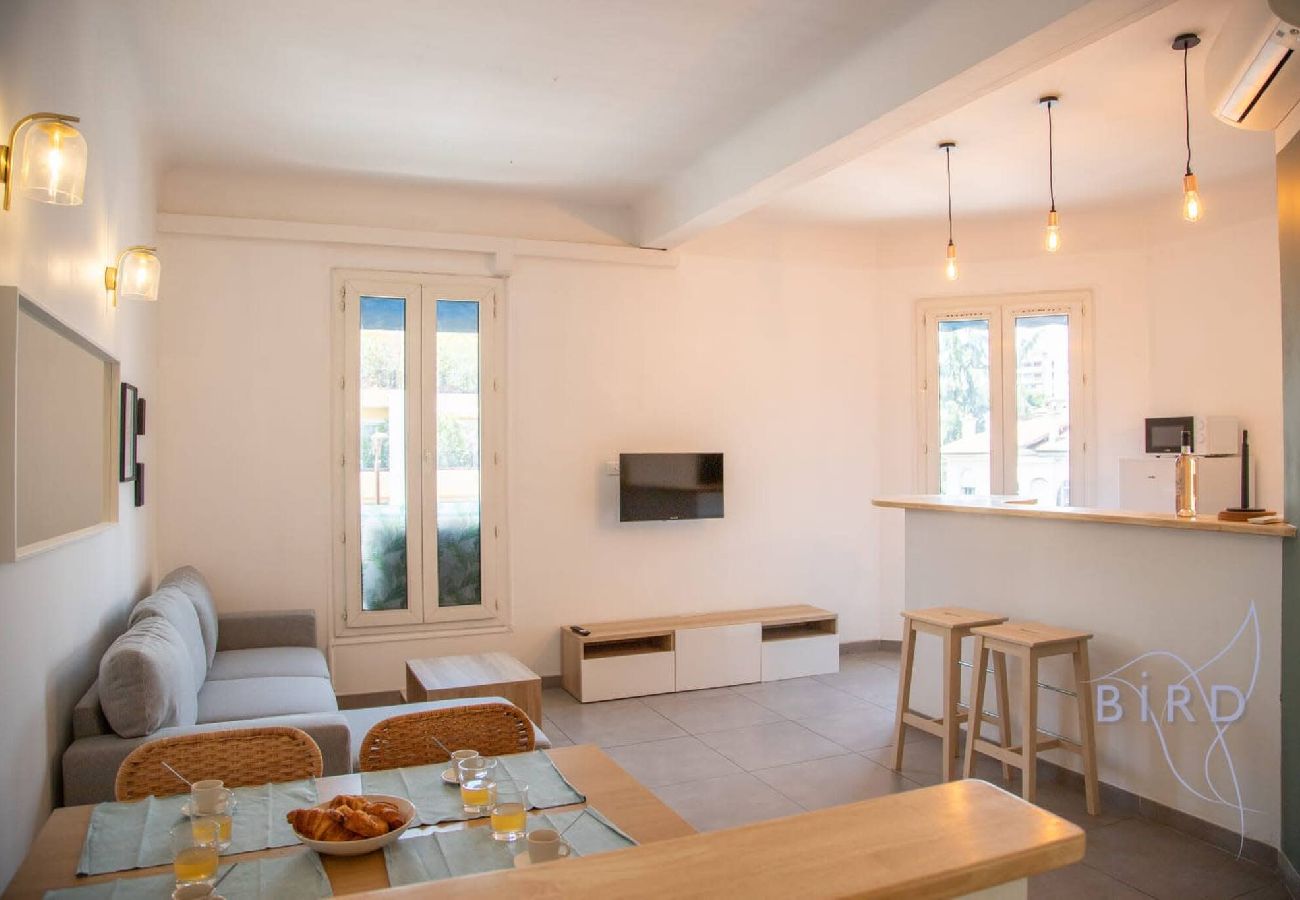Appartement à Le Cannet - Cosy 2 P sur Sadi Carnot entièrement climatisé 