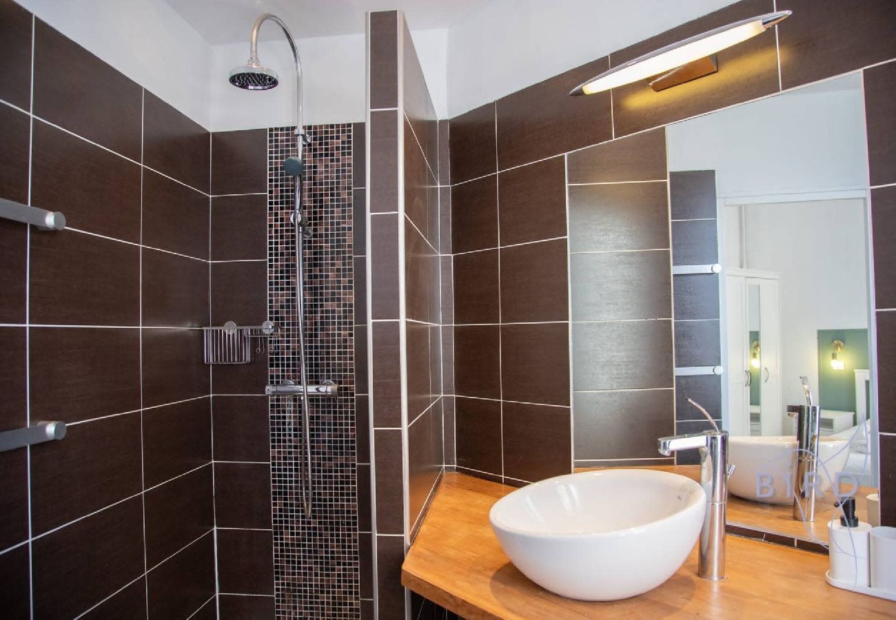 Appartement à Le Cannet - Cosy 2 P sur Sadi Carnot entièrement climatisé 