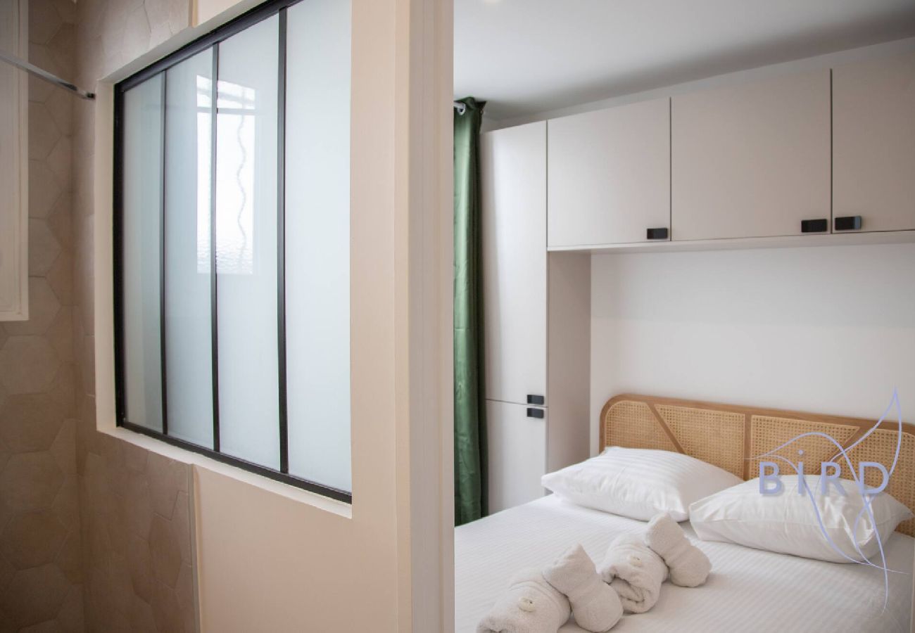 Appartement à Cannes - Un havre de paix en centre-ville à 10 minutes du 