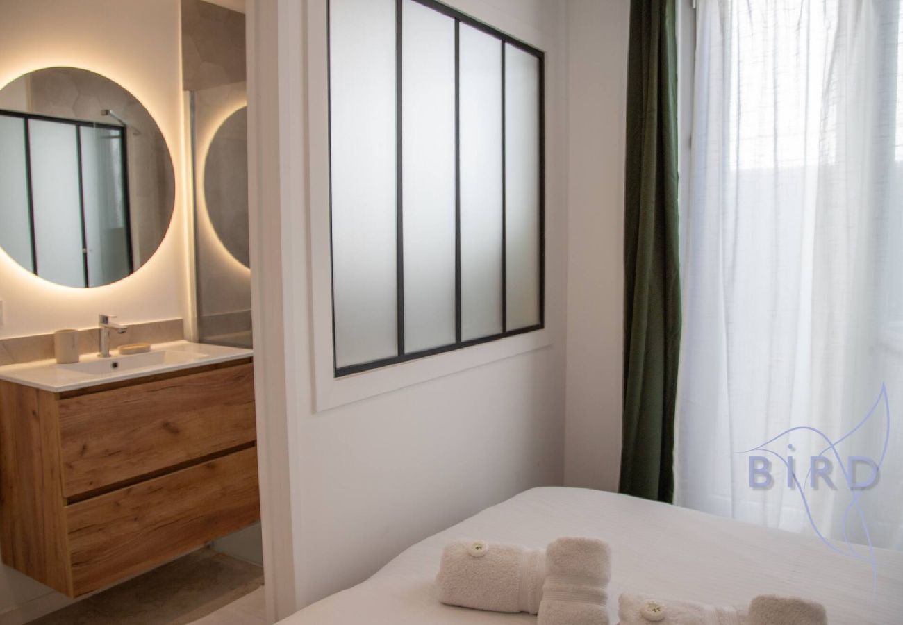 Appartement à Cannes - Un havre de paix en centre-ville à 10 minutes du 