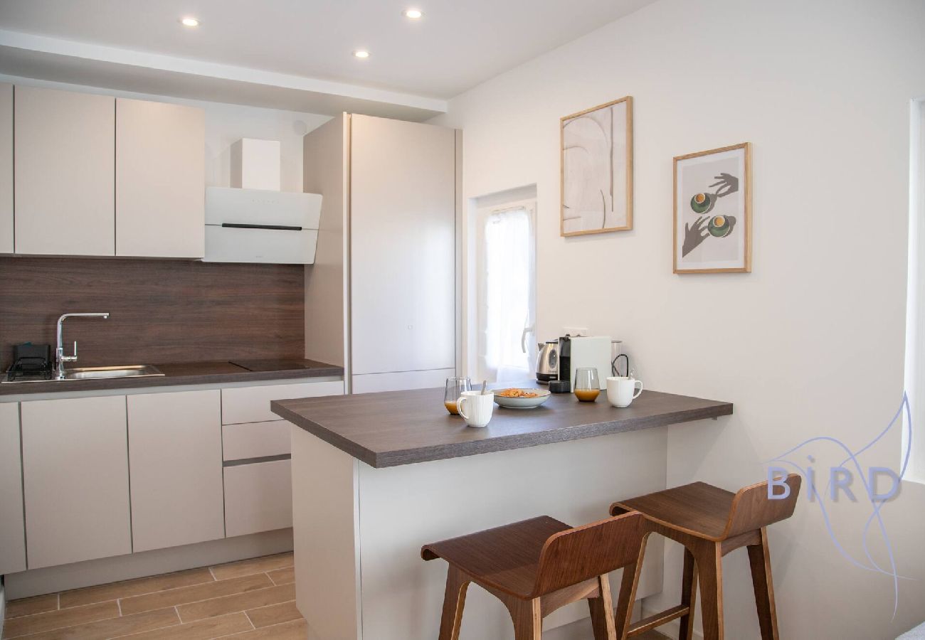 Appartement à Cannes - Un havre de paix en centre-ville à 10 minutes du 
