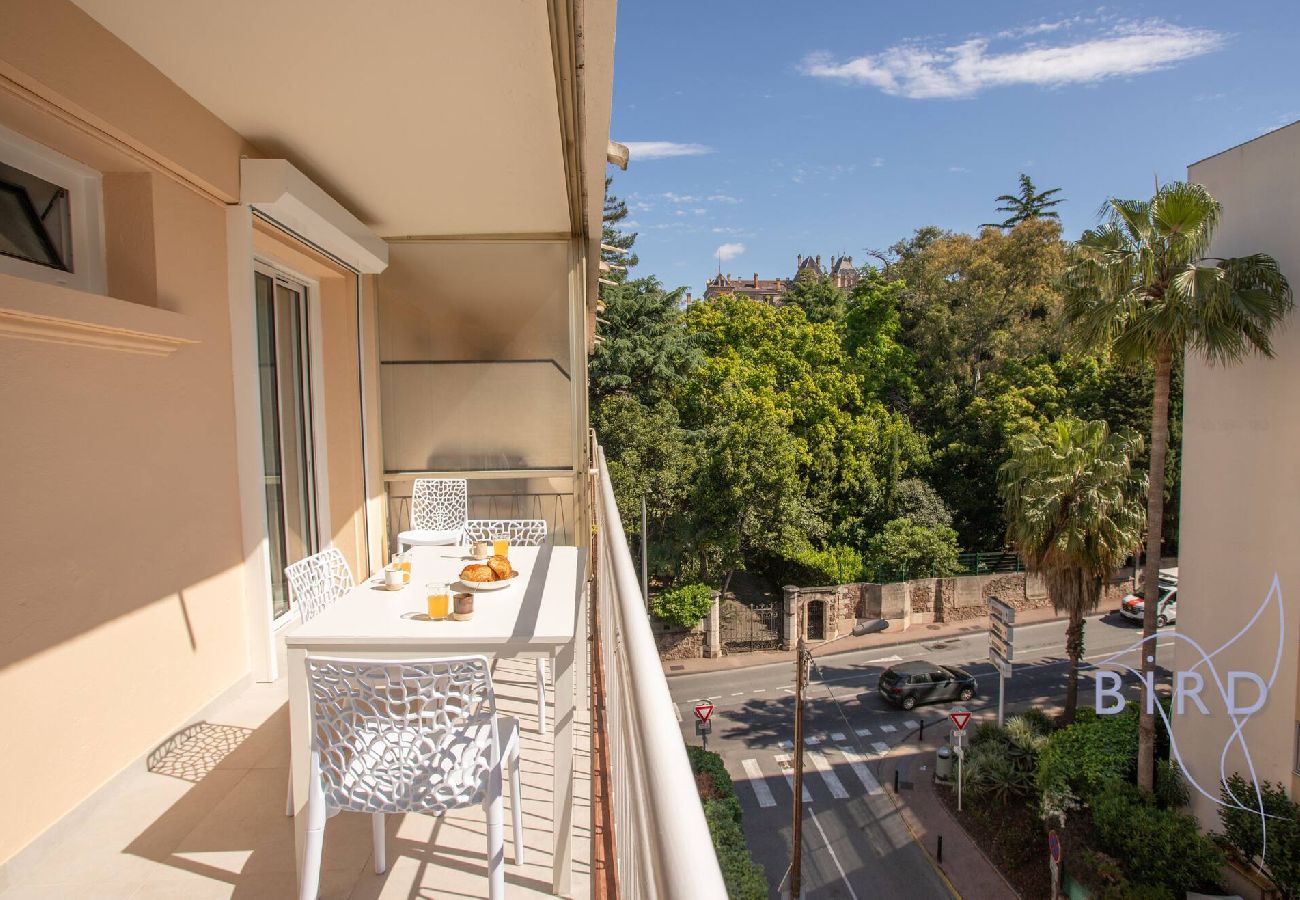 Appartement à Cannes - Cosy appartement rénové avec vue mer 