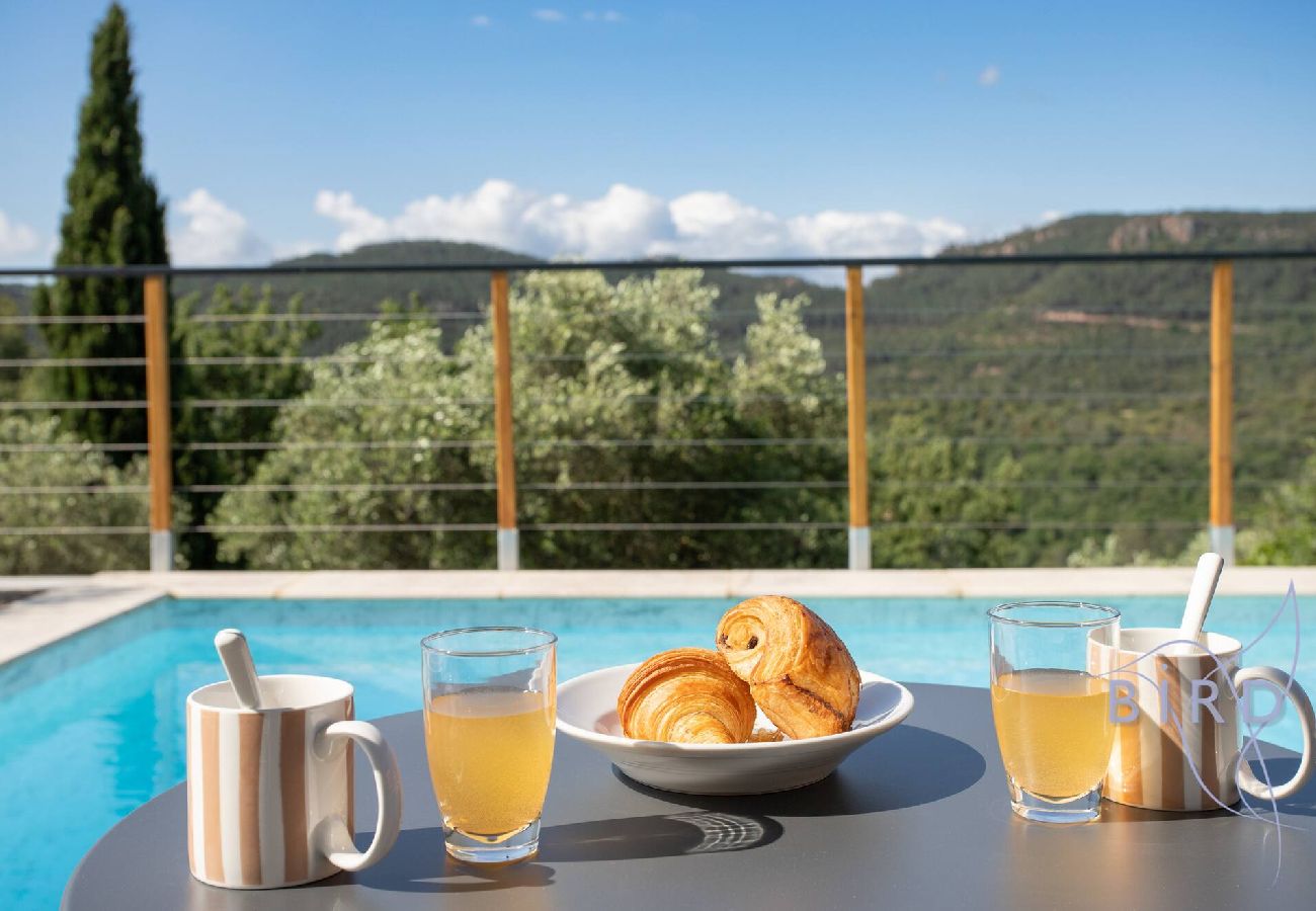 Villa à Bagnols-en-Forêt - Superbe villa néo-provençale piscine climatisée 