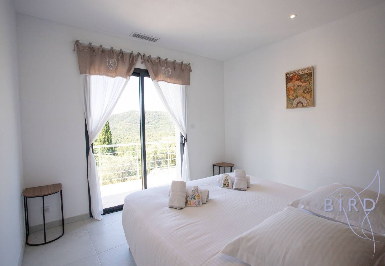 Villa à Bagnols-en-Forêt - Superbe villa néo-provençale piscine climatisée 