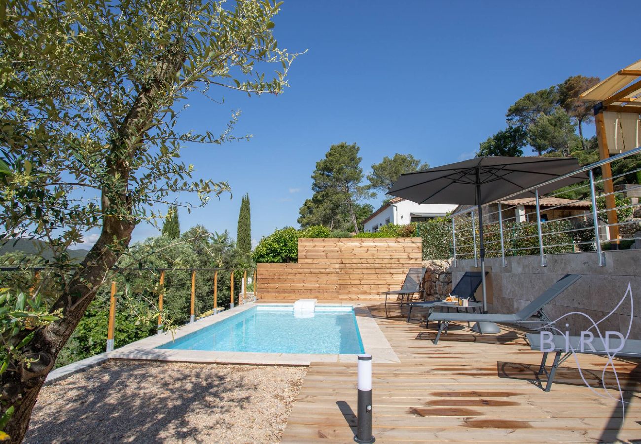 Villa à Bagnols-en-Forêt - Superbe villa néo-provençale piscine climatisée 