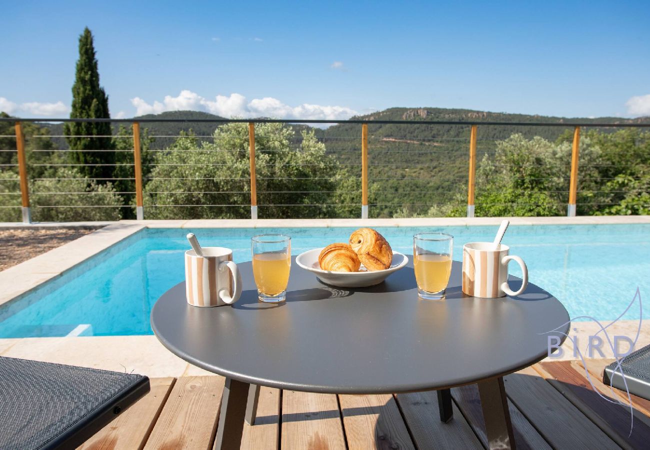 Villa à Bagnols-en-Forêt - Superbe villa néo-provençale piscine climatisée 