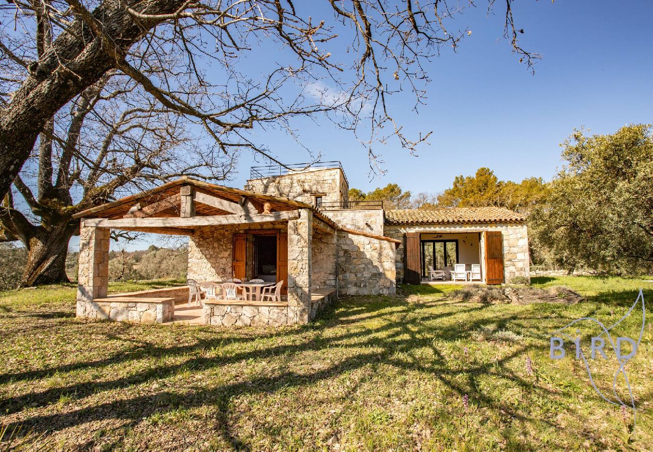 Villa à Tourrettes - magnifique maison en pierre au coeur du pays de Fayence