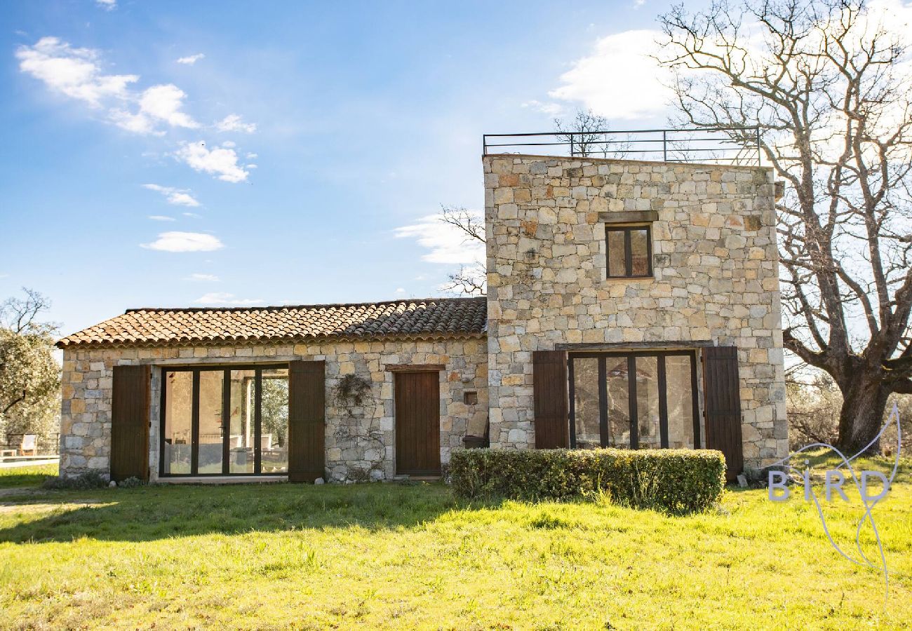 Villa à Tourrettes - magnifique maison en pierre au coeur du pays de Fayence