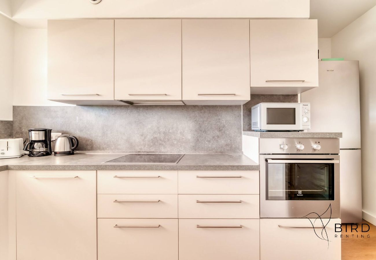 Appartement à Villeneuve-Loubet - Une escapade de rêve en bord de mer 