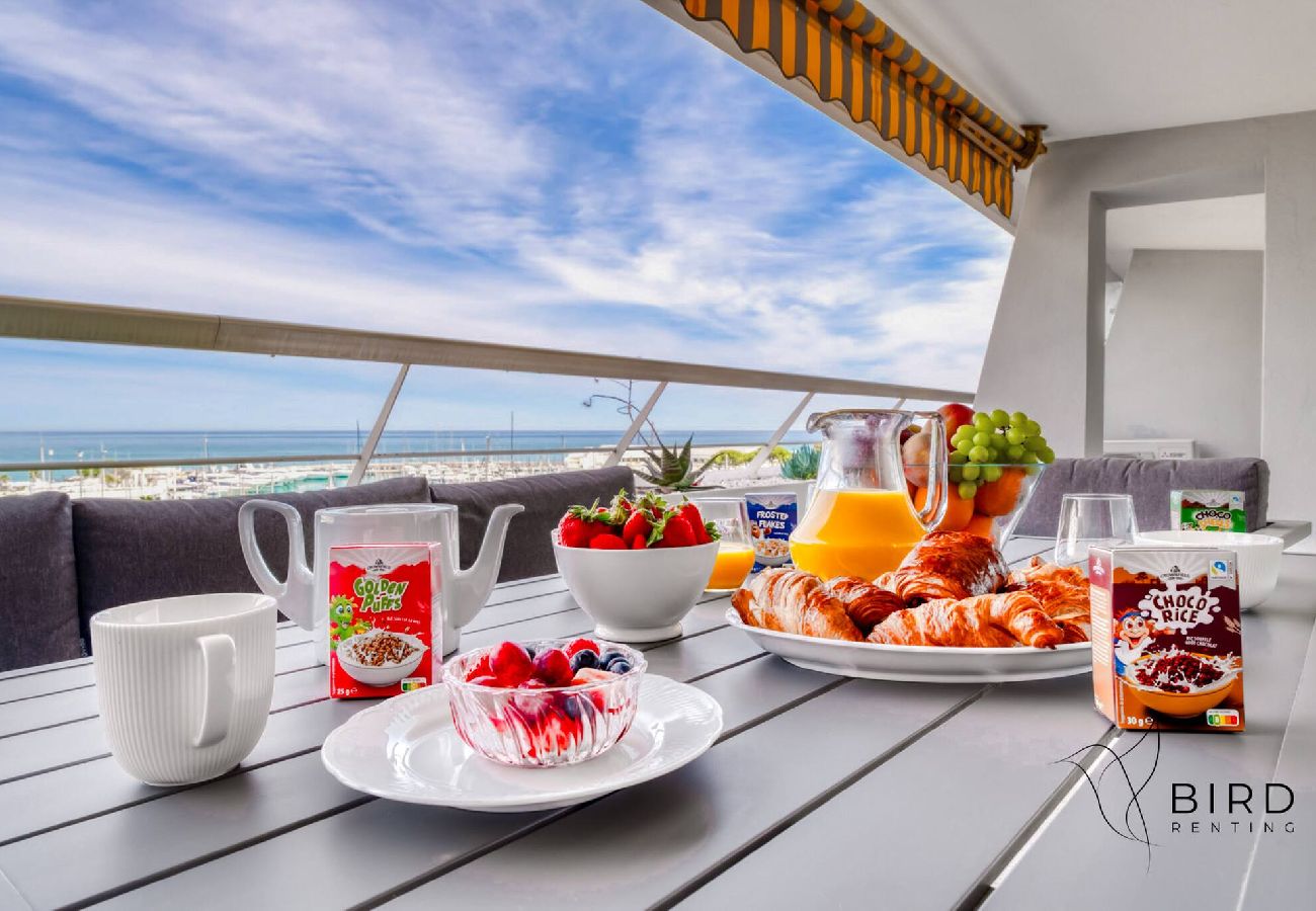 Appartement à Villeneuve-Loubet - Une escapade de rêve en bord de mer 