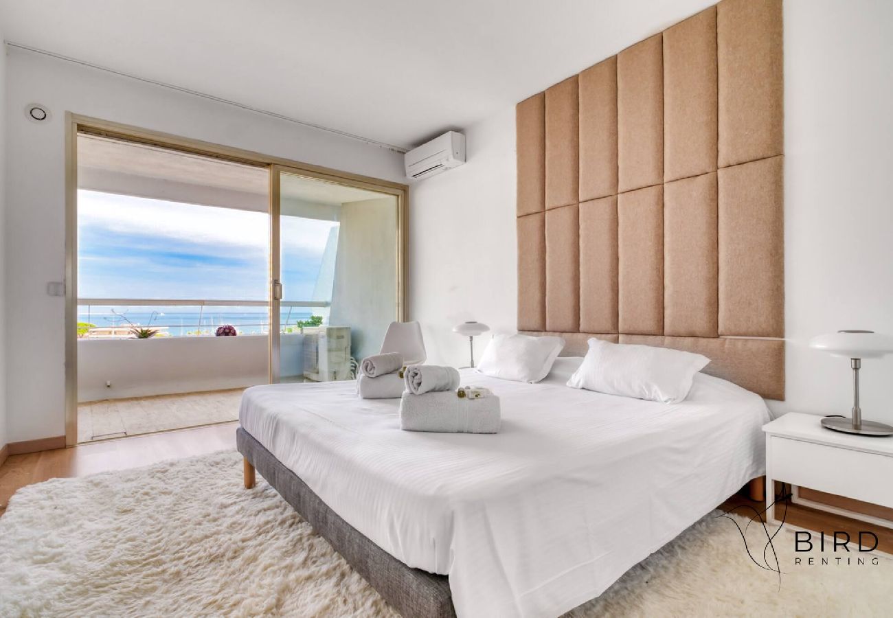 Appartement à Villeneuve-Loubet - Une escapade de rêve en bord de mer 