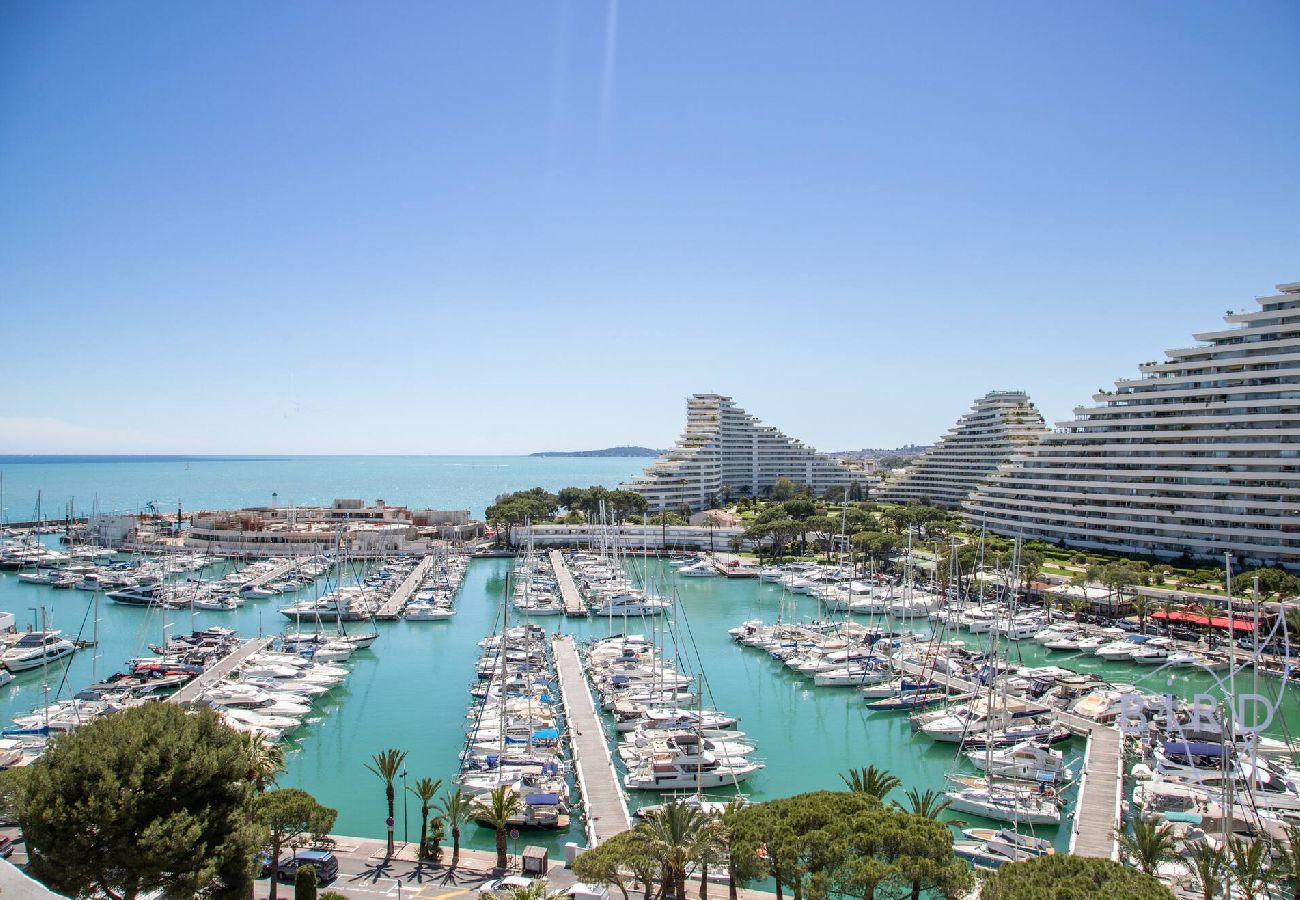 Appartement à Villeneuve-Loubet - Une escapade de rêve en bord de mer 