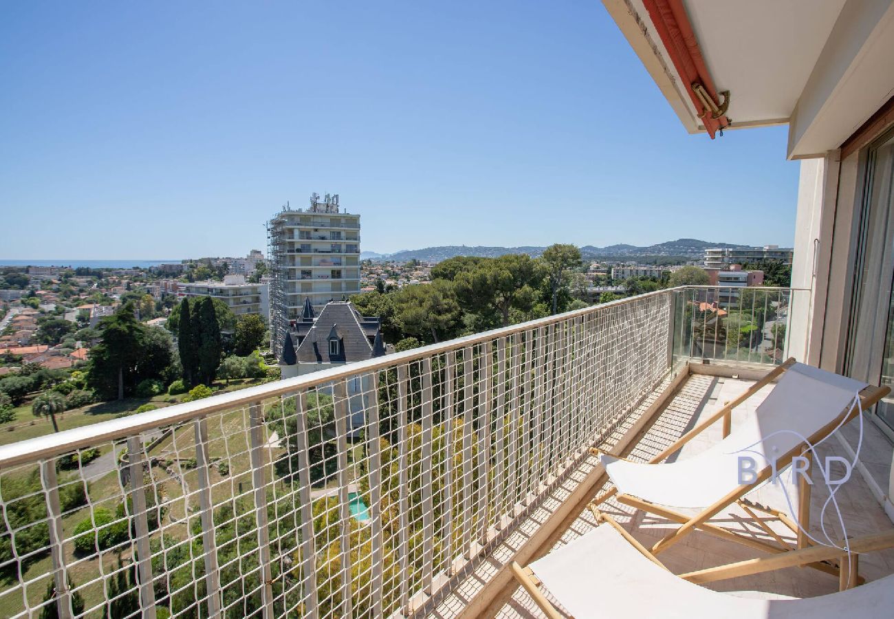 Appartement à Antibes - Bel appartement Vue mer piscine parking et clim 