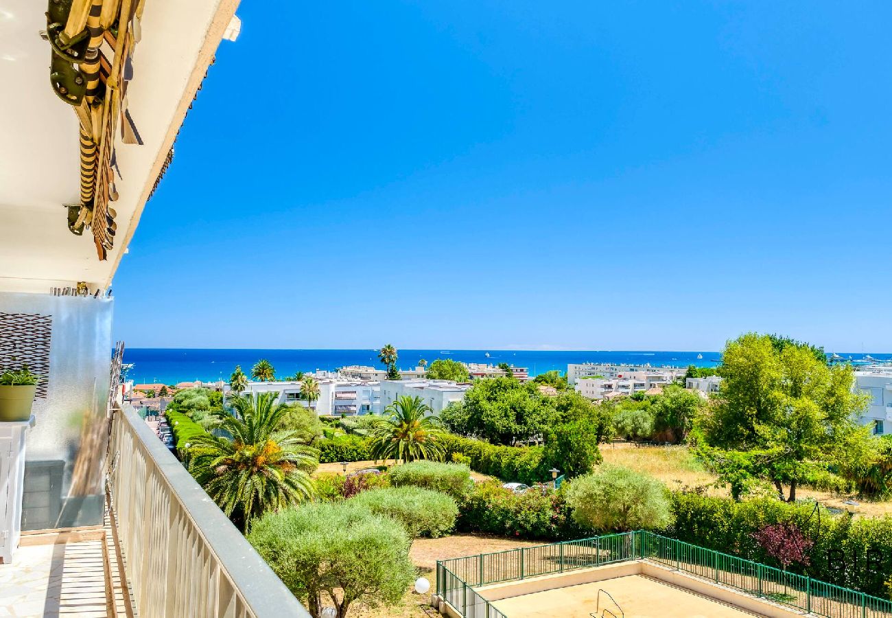 Appartement à Antibes - Les rives d'Azur T2 clim piscine parking 
