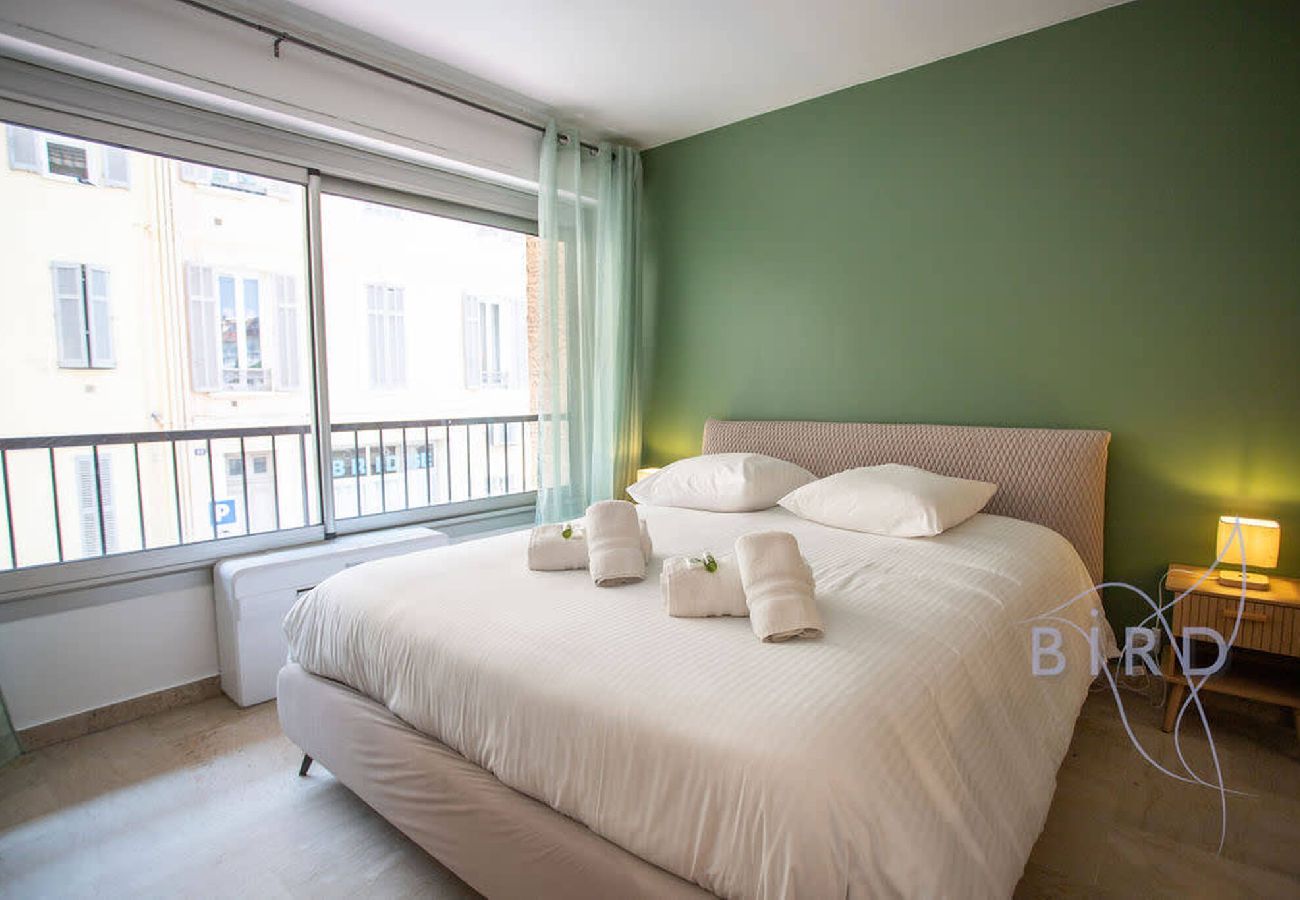 Studio à Cannes - Joli studio rénové au coeur de Cannes 