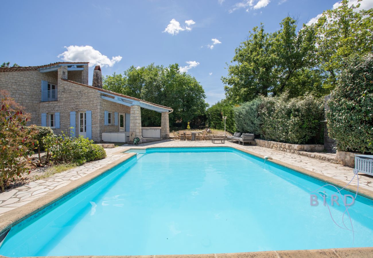 Villa à Callian - Superbe villa en pierre au cœur du Pays de Fayence 