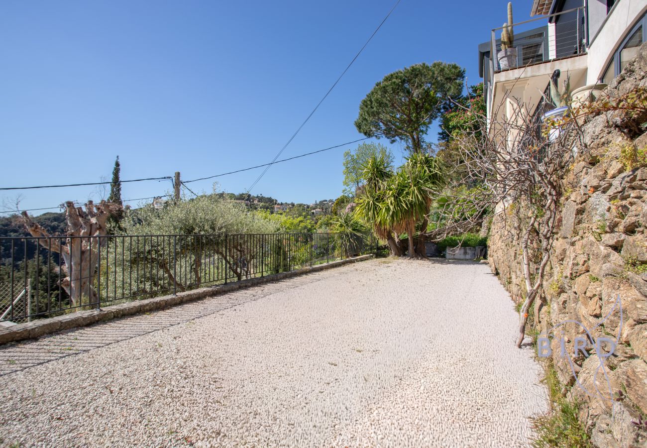 Villa à Vallauris - Villa Vue Mer Piscine Chauffée Élégance Calme 