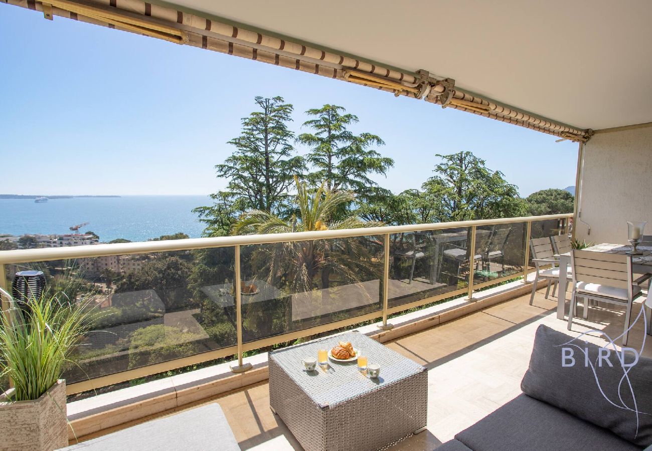 Appartement à Cannes - Bel appartement à Cannes Vue Mer et Piscine 