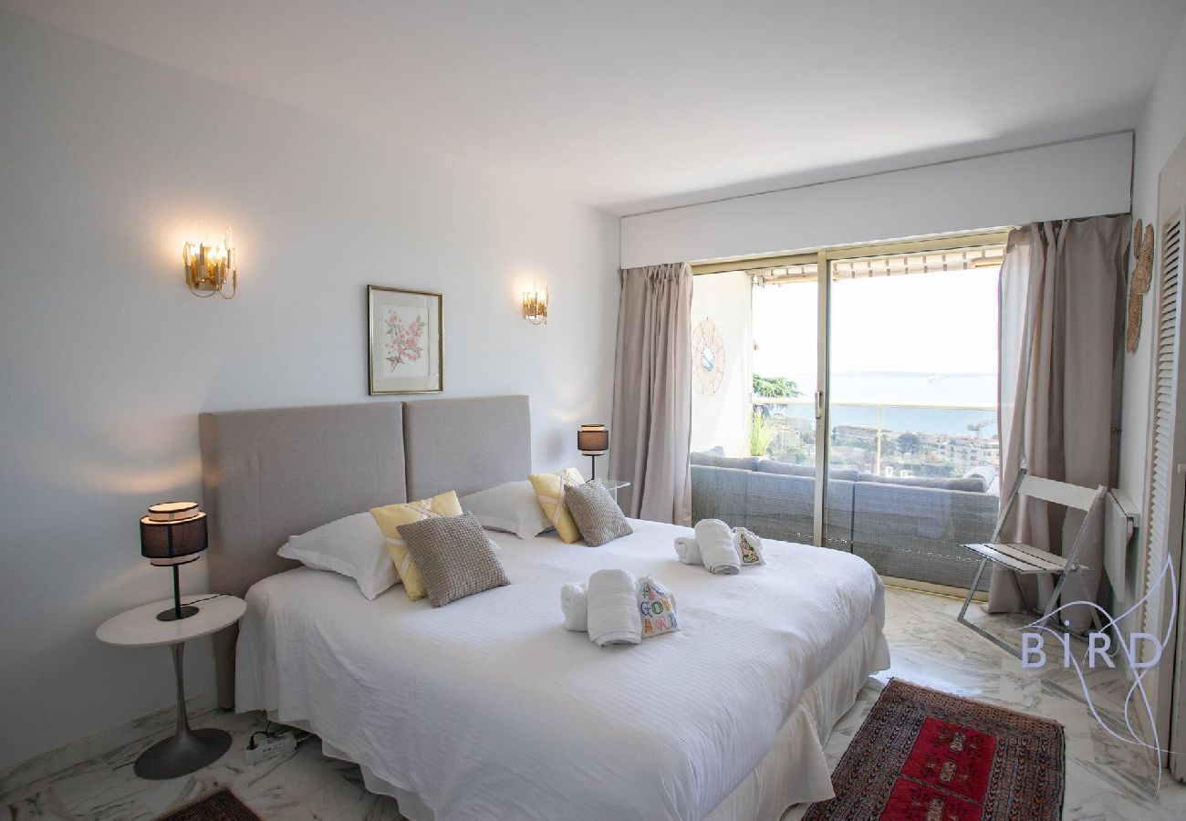 Appartement à Cannes - Bel appartement à Cannes Vue Mer et Piscine 