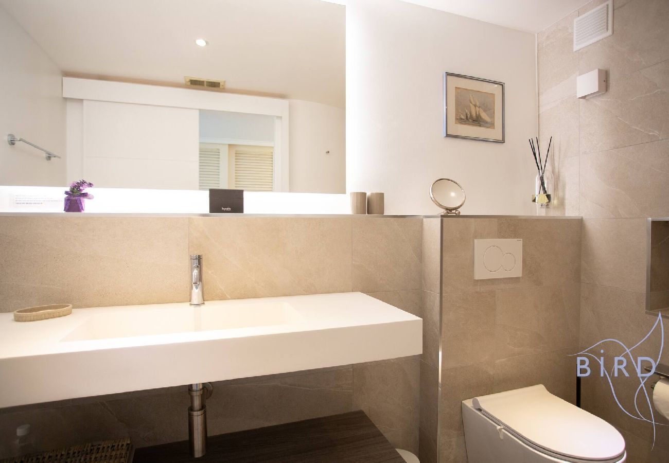 Appartement à Cannes - Bel appartement à Cannes Vue Mer et Piscine 