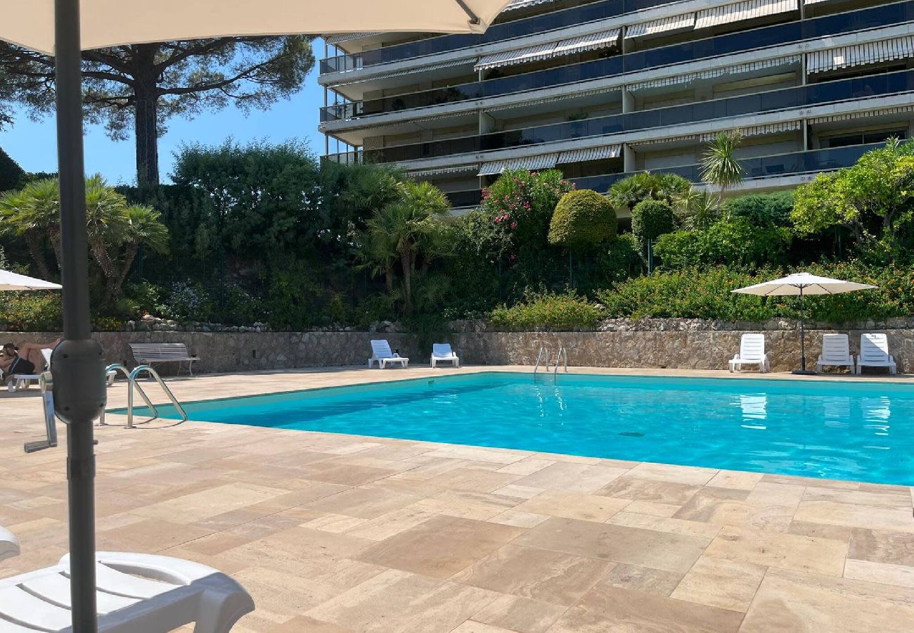Appartement à Cannes - Bel appartement à Cannes Vue Mer et Piscine 