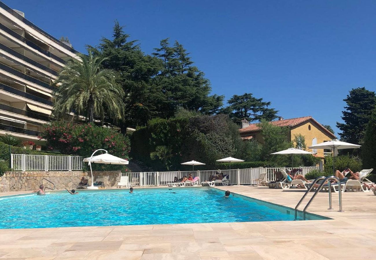Appartement à Cannes - Bel appartement à Cannes Vue Mer et Piscine 