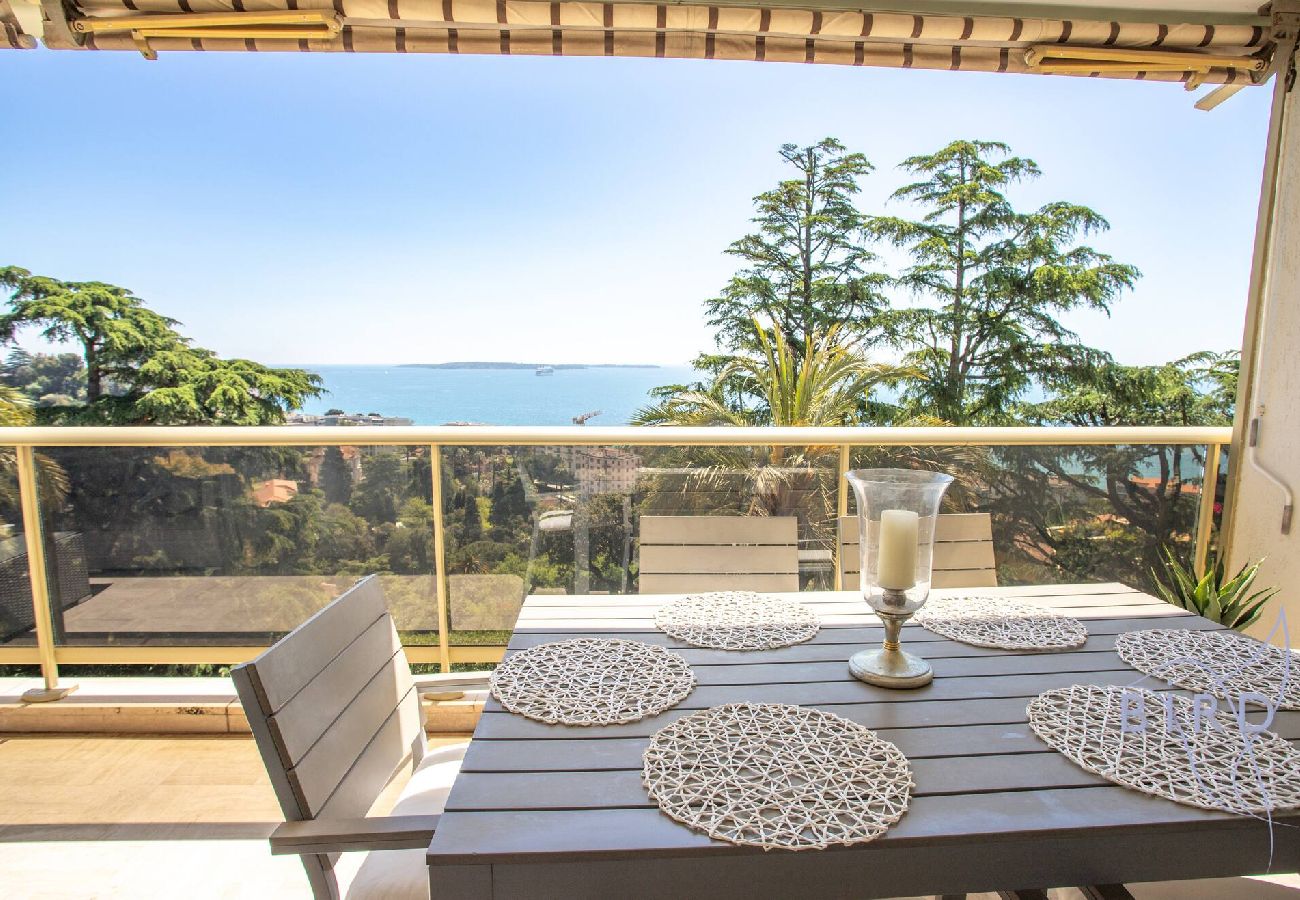 Appartement à Cannes - Bel appartement à Cannes Vue Mer et Piscine 