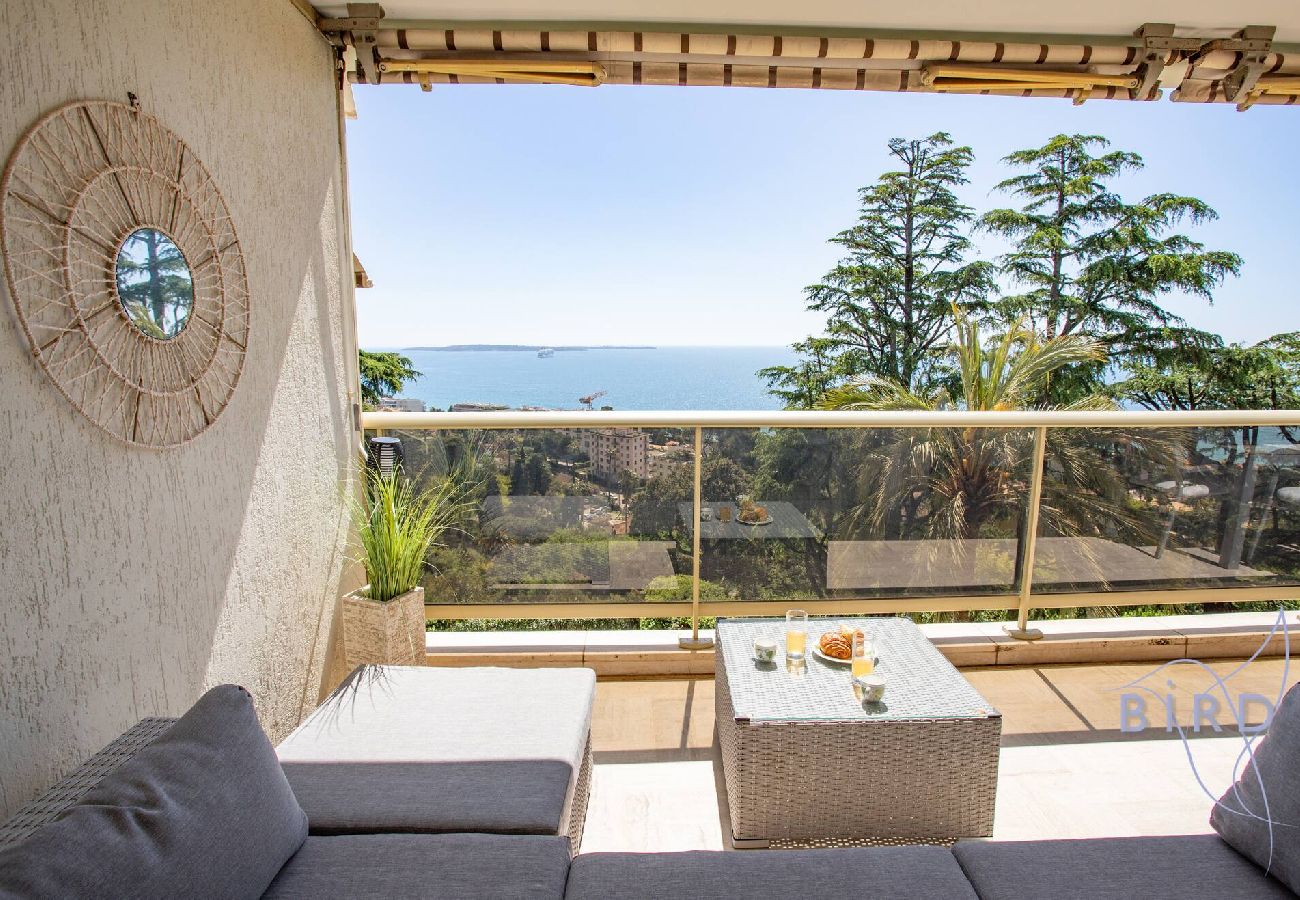 Appartement à Cannes - Bel appartement à Cannes Vue Mer et Piscine 