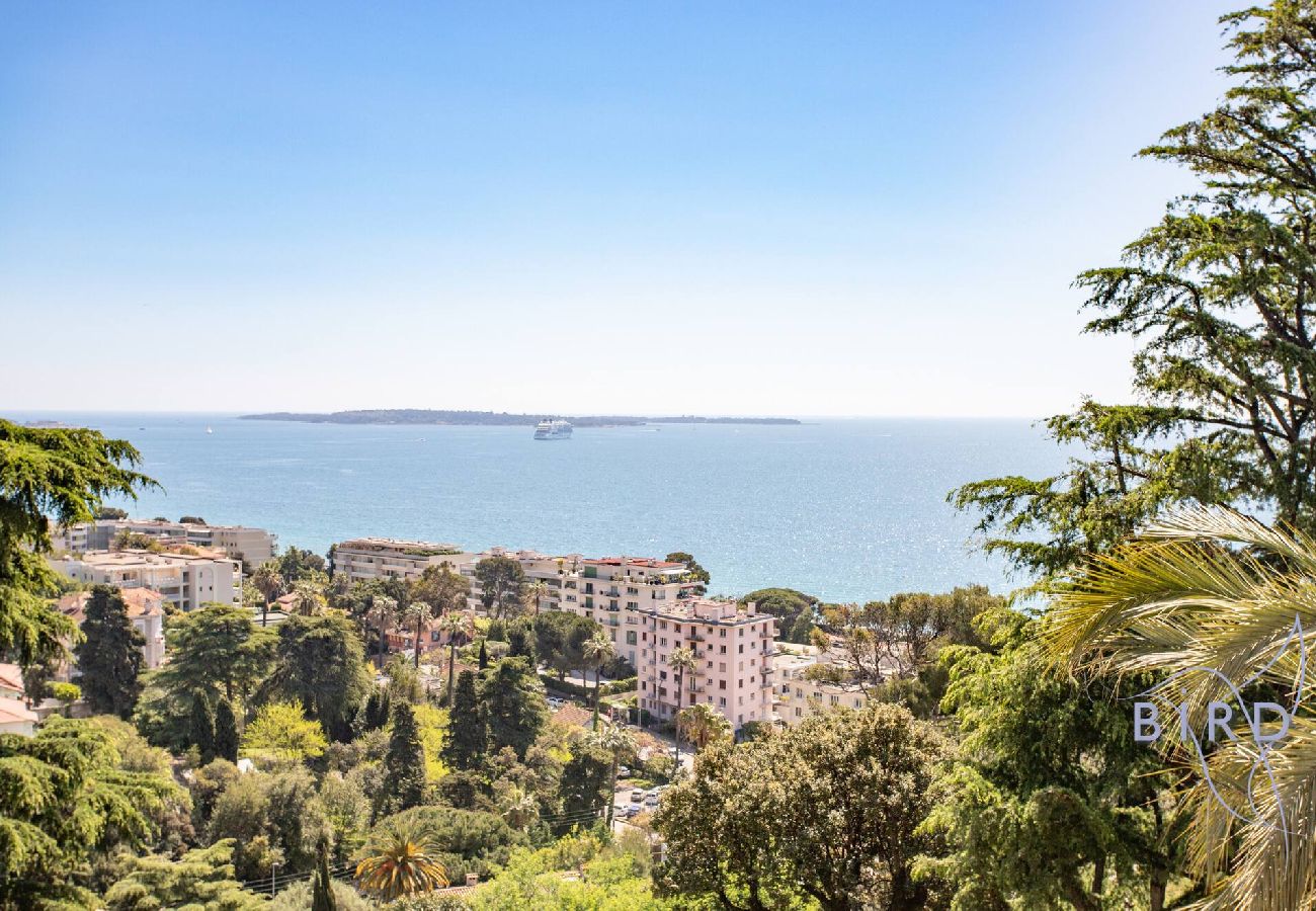 Appartement à Cannes - Bel appartement à Cannes Vue Mer et Piscine 