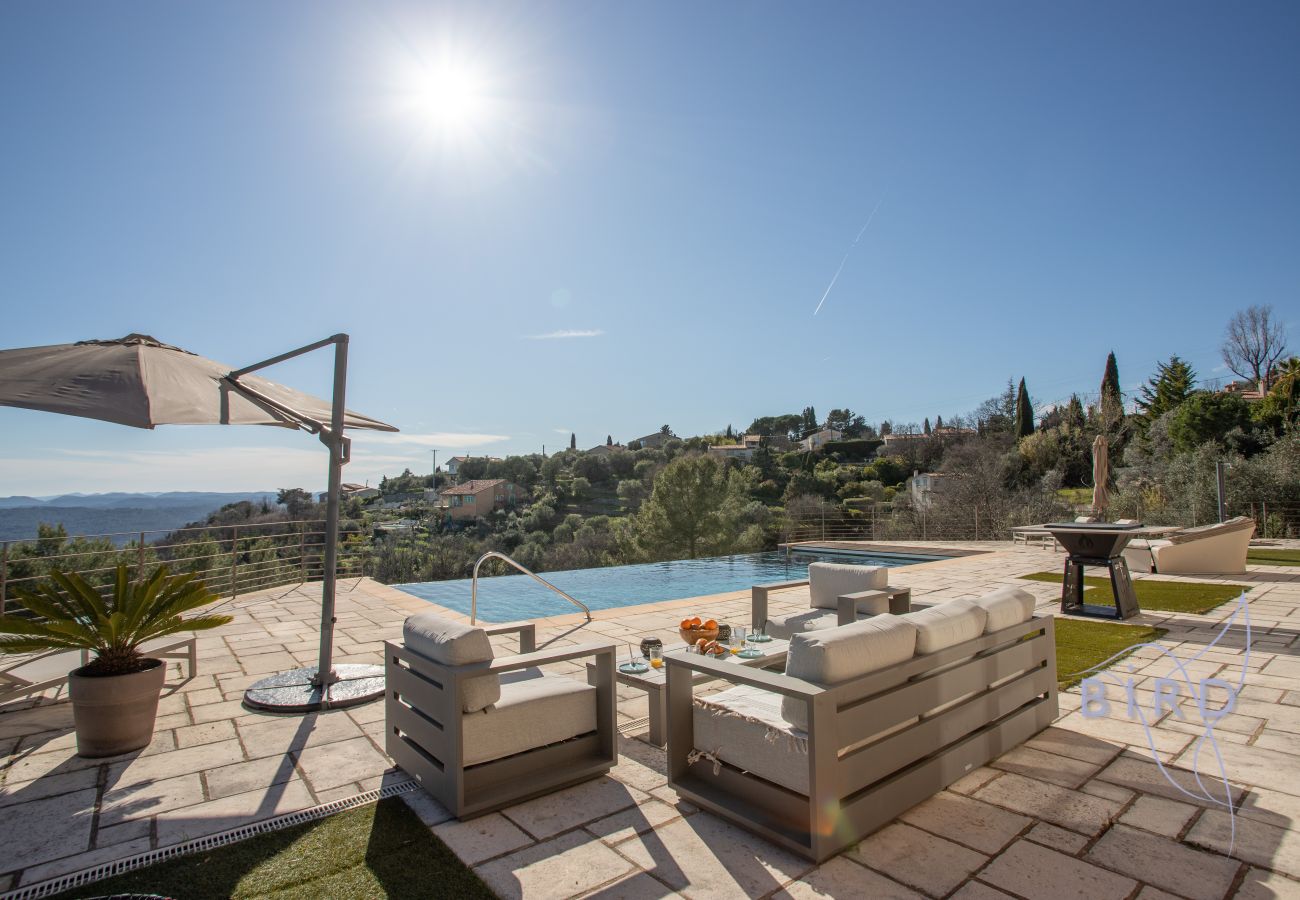 Villa à Montauroux - Moderne et sublime villa provençale AC piscine et vue