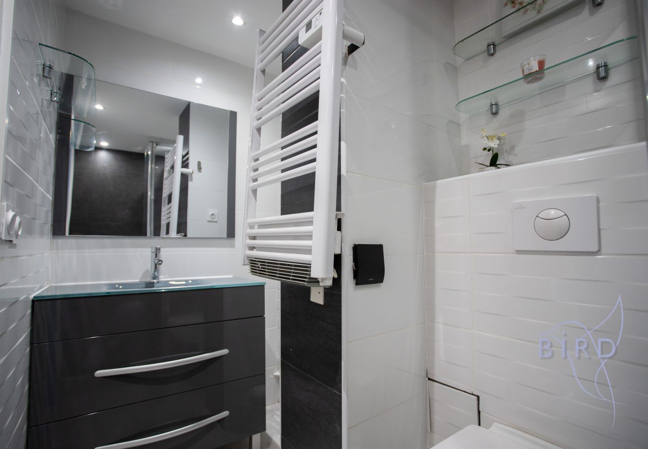 Appartement à Théoule-sur-Mer - Petit coin de Paradis avec Vue Mer