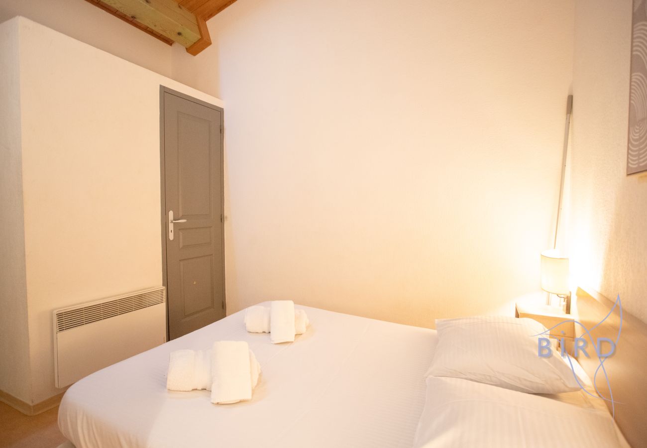 Appartement à Tourrettes - Charmante maison jumelé avec piscine commune