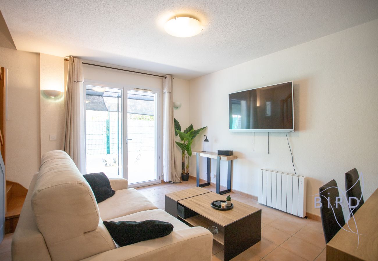 Appartement à Tourrettes - Charmante maison jumelé avec piscine commune