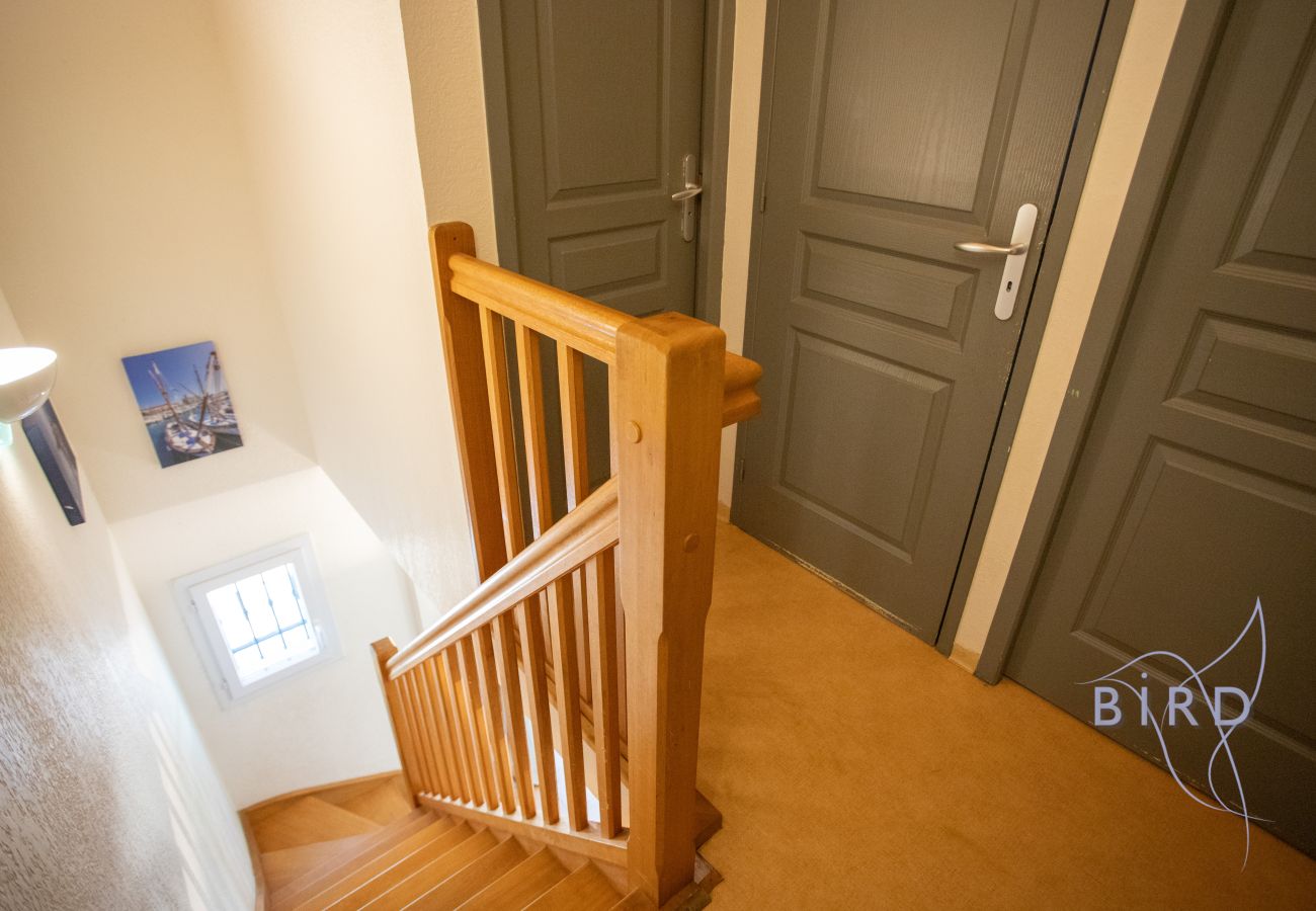 Appartement à Tourrettes - Charmante maison jumelé avec piscine commune