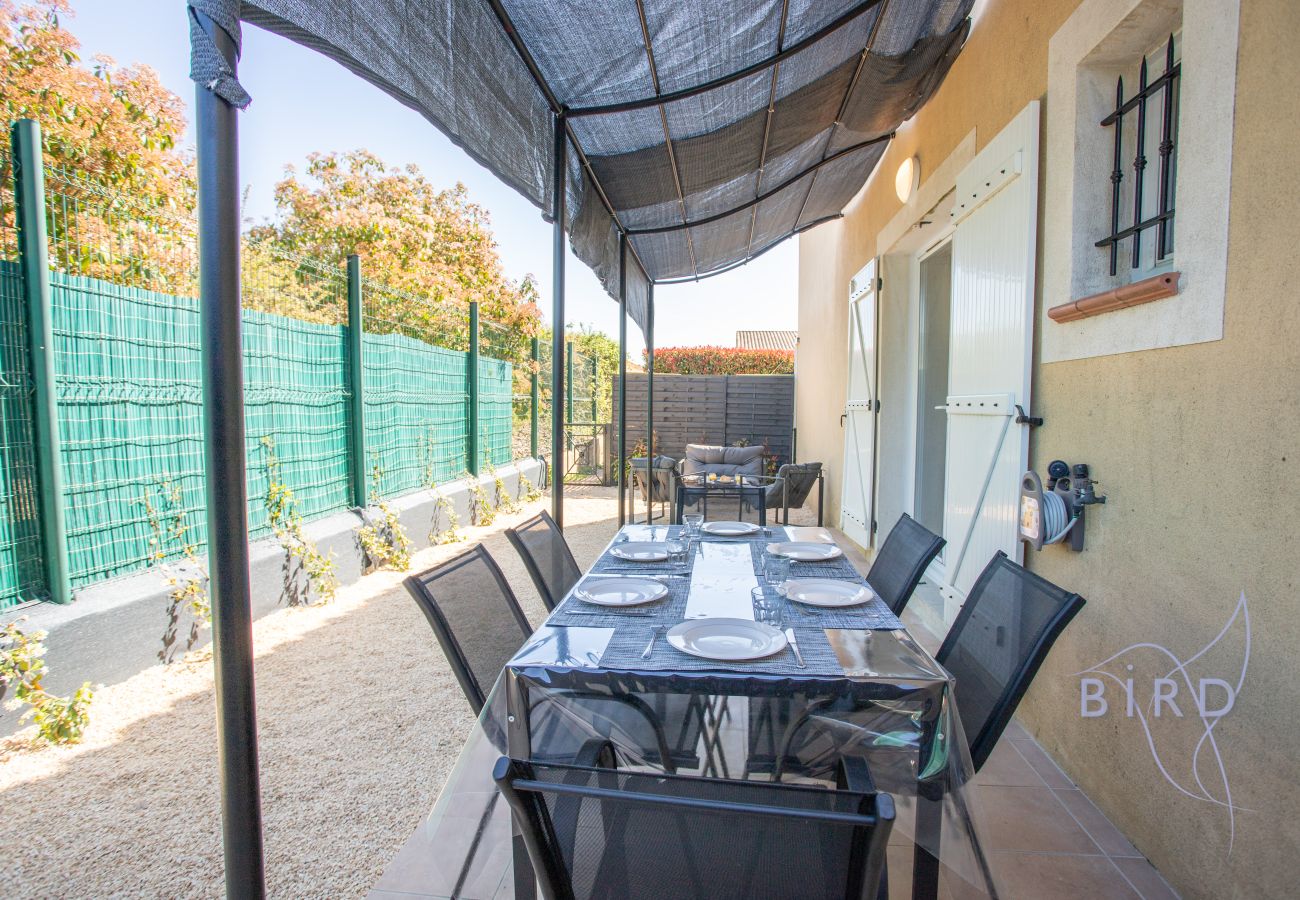Appartement à Tourrettes - Charmante maison jumelé avec piscine commune