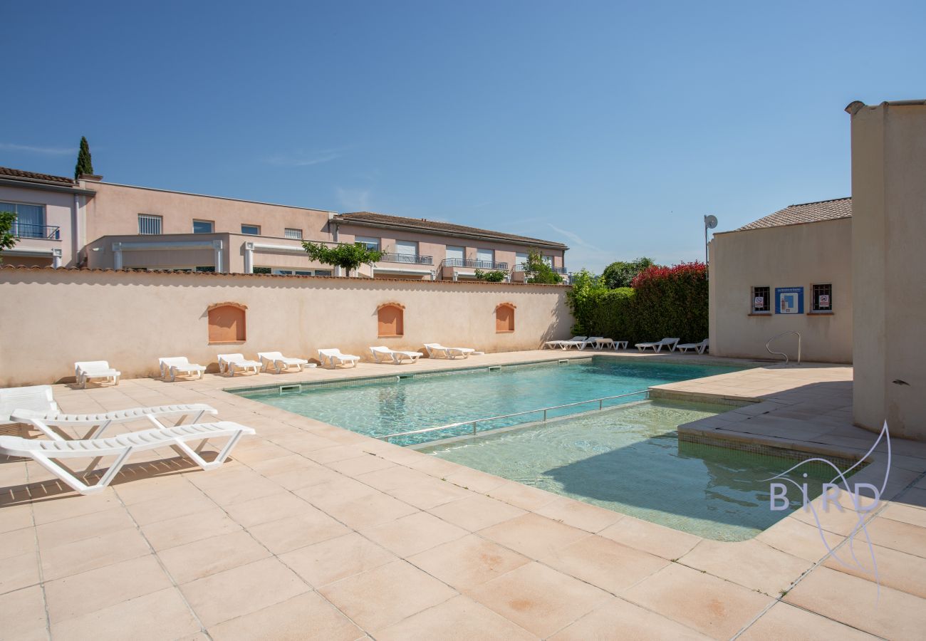 Appartement à Tourrettes - Charmante maison jumelé avec piscine commune