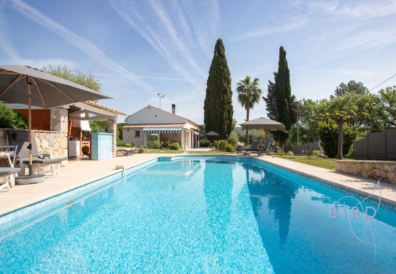 Maison à Mougins - Charmante maison familiale avec piscine 