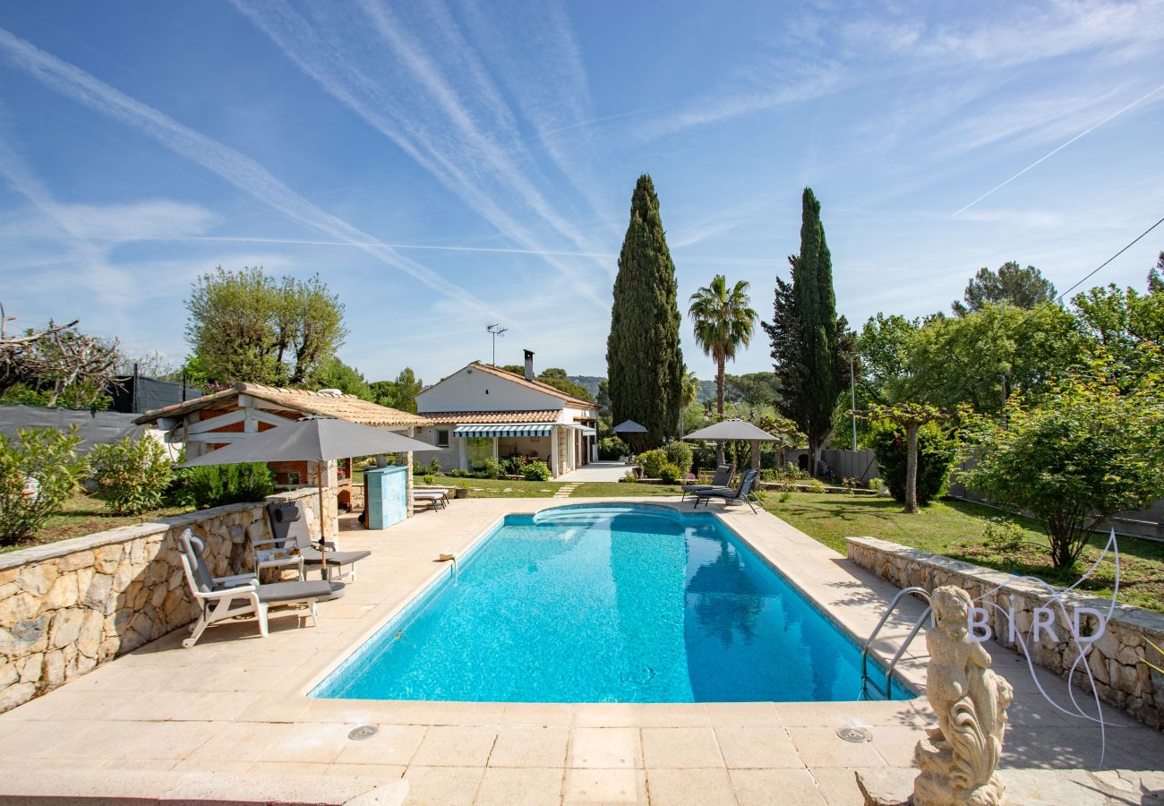 Maison à Mougins - Charmante maison familiale avec piscine 