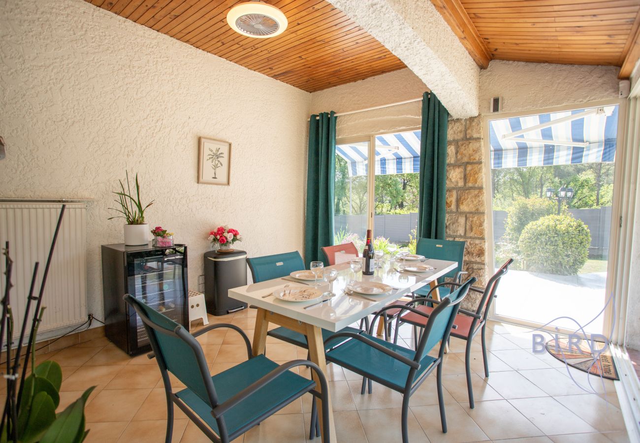 Maison à Mougins - Charmante maison familiale avec piscine 