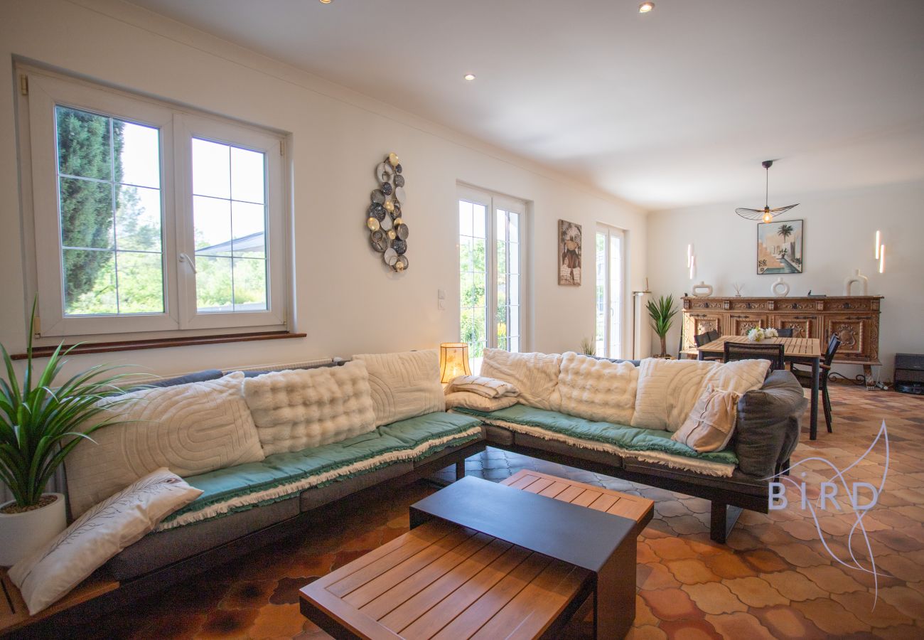 Maison à Mougins - Charmante maison familiale avec piscine 