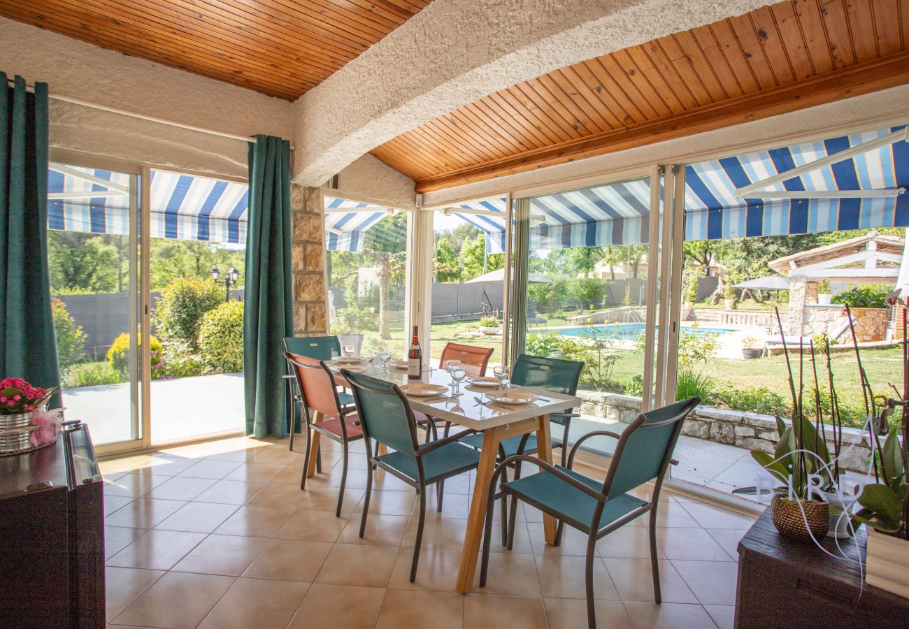 Maison à Mougins - Charmante maison familiale avec piscine 