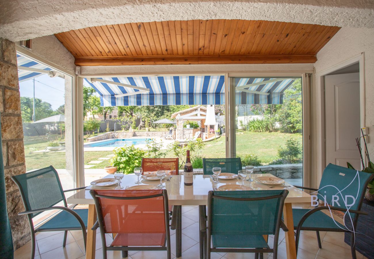 Maison à Mougins - Charmante maison familiale avec piscine 