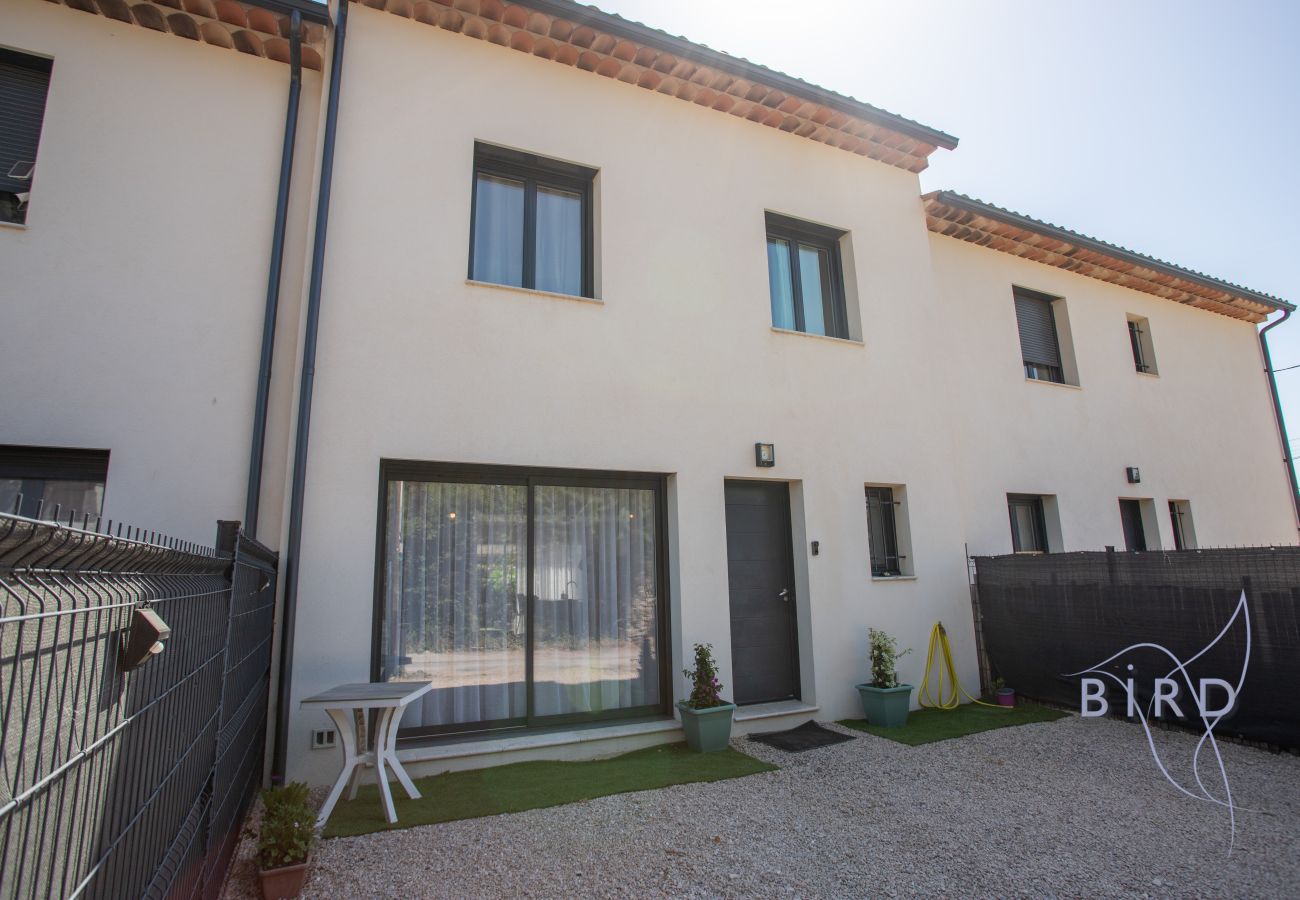 Maison mitoyenne à Callian - Charmante maison mitoyenne avec terrasse, jacuzzi privatif et jardin