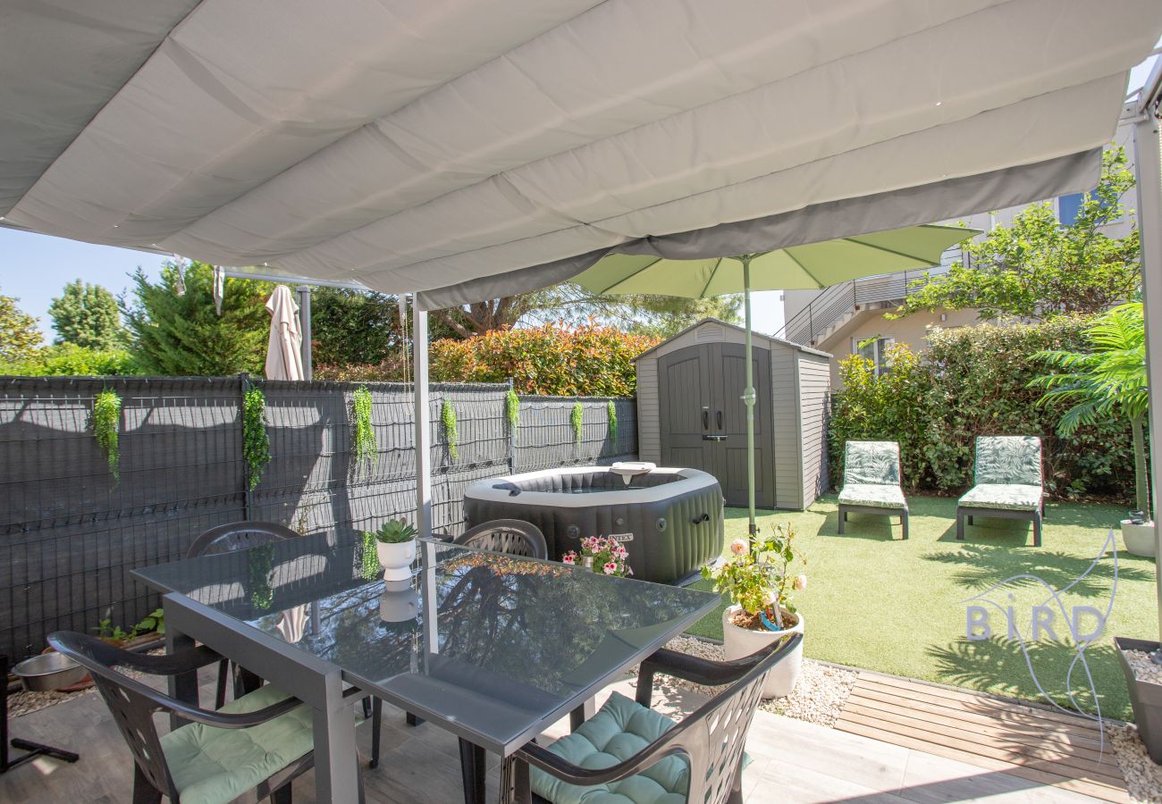 Maison mitoyenne à Callian - Charmante maison mitoyenne avec terrasse, jacuzzi privatif et jardin