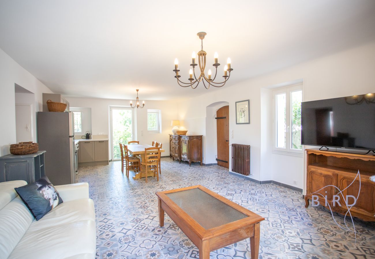 Villa à Seillans - Charmante maison provençale rénovée avec piscine