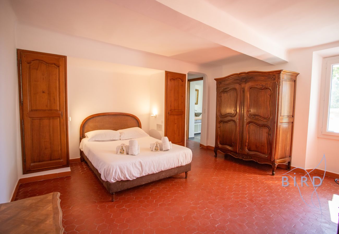 Villa à Seillans - Charmante maison provençale rénovée avec piscine